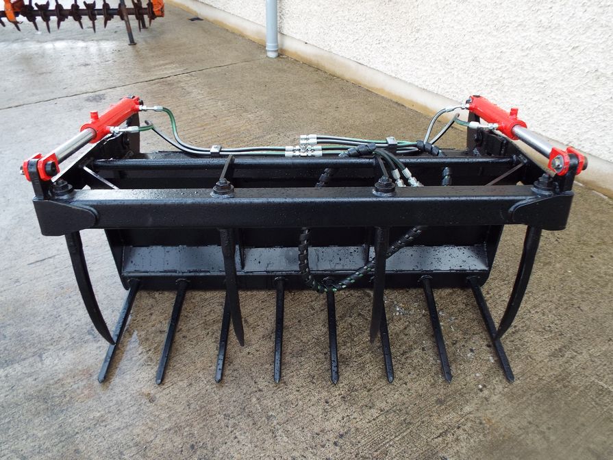 Used 5ft Tooth Grab - McCullagh Machinery