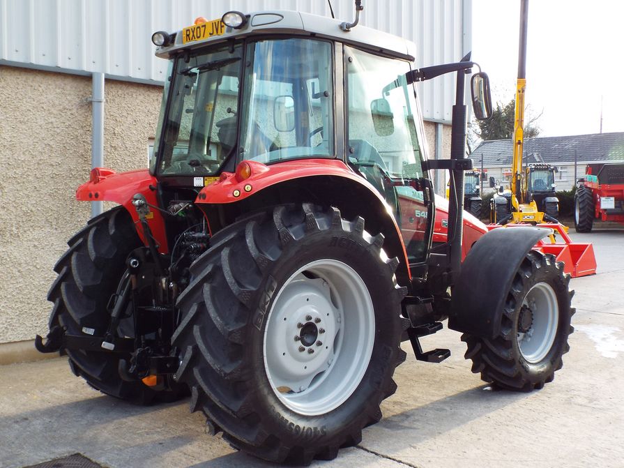 2007 Massey Ferguson 5455 Dyna 4 - McCullagh Machinery