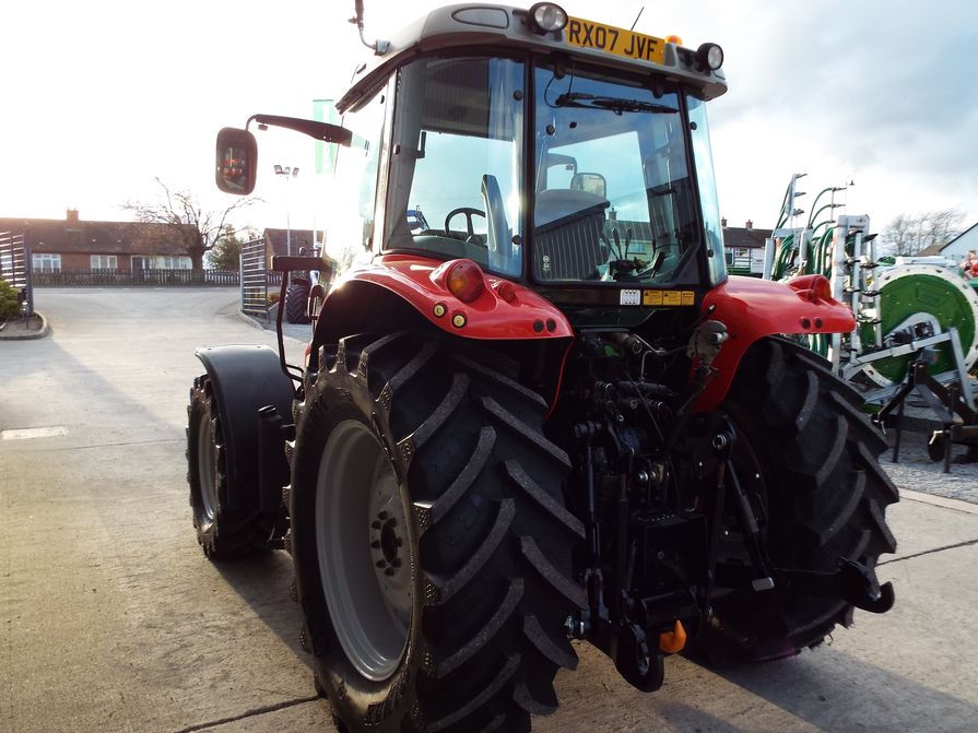 2007 Massey Ferguson 5455 Dyna 4 - McCullagh Machinery