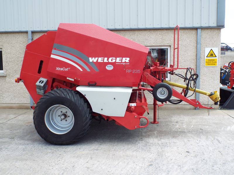 Used Welger 235 Xtra-cut Round Baler - Mccullagh Machinery