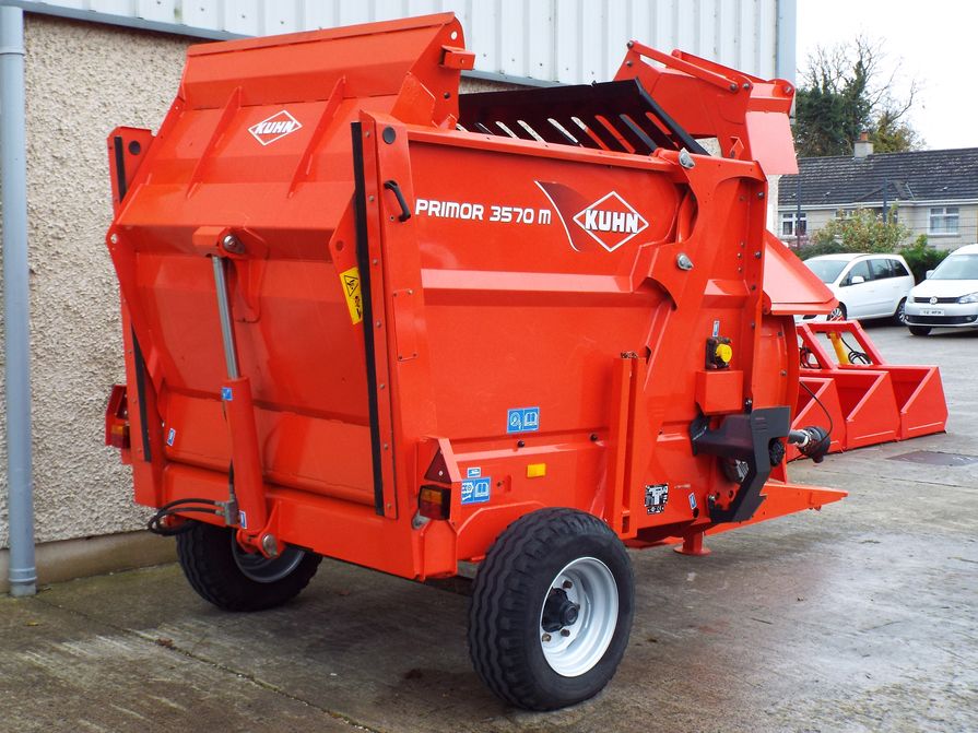 2015 Kuhn Primor 3570M Straw Blower / Feeder - McCullagh Machinery