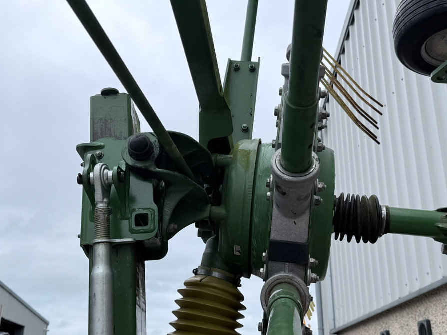 Krone 640 Rake 2020 Krone 640 20ft Twin Rotor Rake - McCullagh Machinery